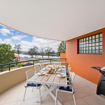 Adrift At Dolphin Cove Apt 5 - Riverfront Modern نورث هيفن المظهر الخارجي الصورة
